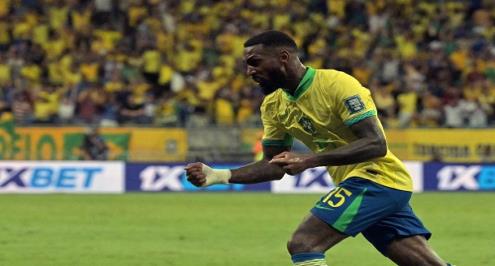 البرازيل تتعادل مع أوروجواي ولاوتارو يعادل رقم مارادونا مع الأرجنتين في تصفيات أمريكا الجنوبية